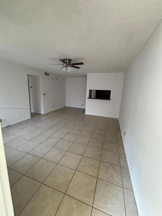 Active With Contract: $1,800 (2 beds, 2 baths, 768 Square Feet)