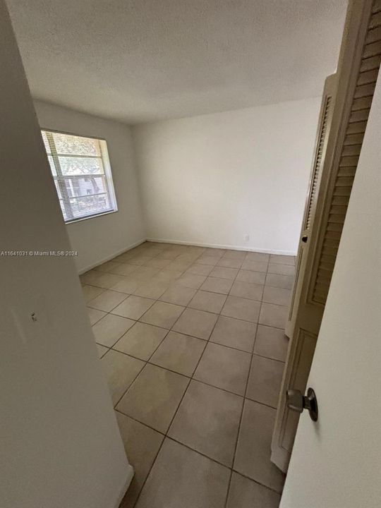 Active With Contract: $1,800 (2 beds, 2 baths, 768 Square Feet)