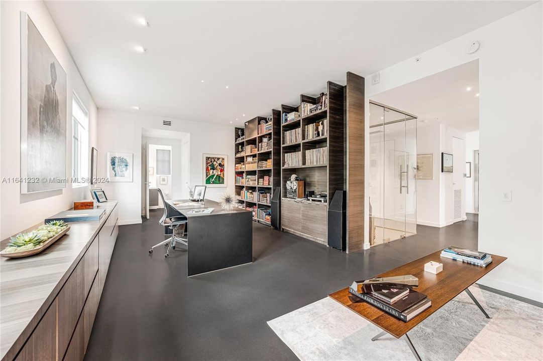 Active With Contract: $3,200,000 (3 beds, 2 baths, 2791 Square Feet)