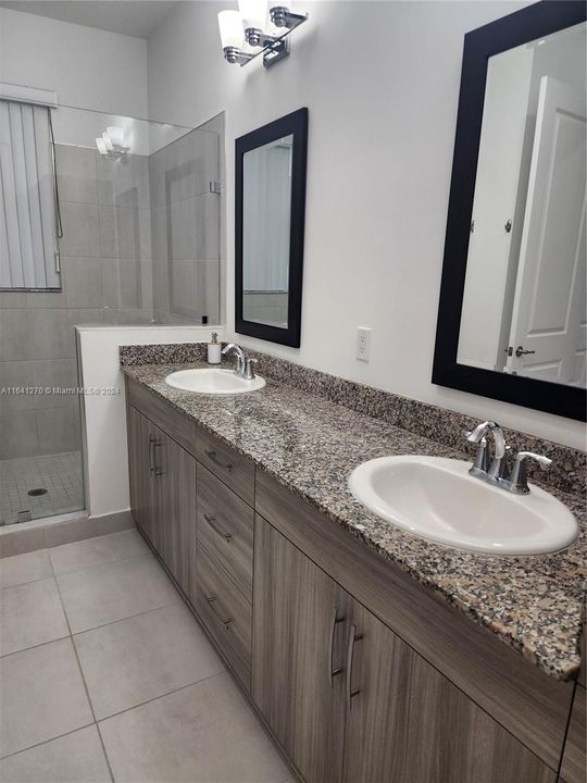 Active With Contract: $3,500 (3 beds, 2 baths, 1749 Square Feet)