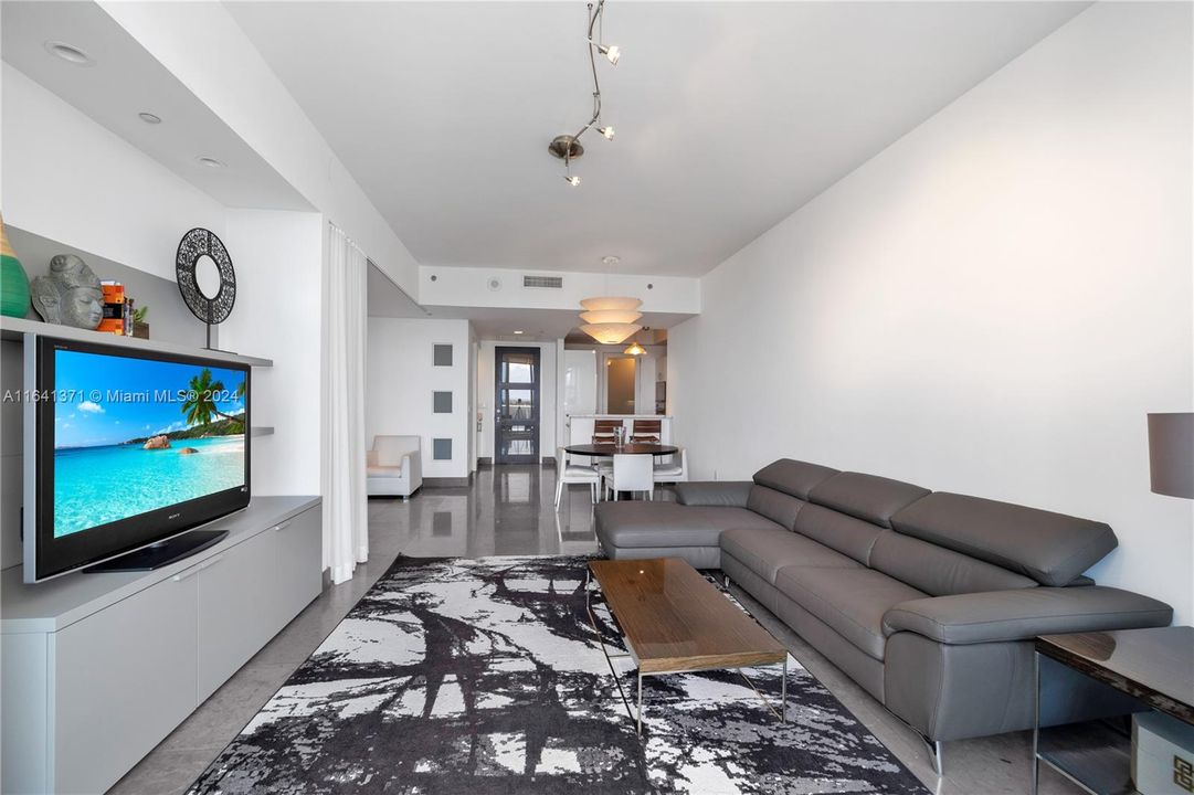 Active With Contract: $13,250 (1 beds, 1 baths, 1201 Square Feet)