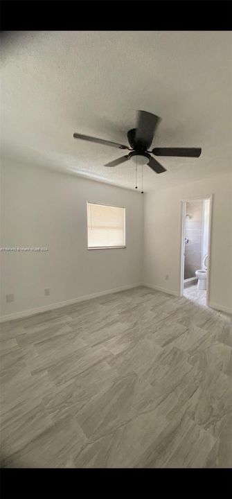 Active With Contract: $2,100 (3 beds, 2 baths, 2212 Square Feet)