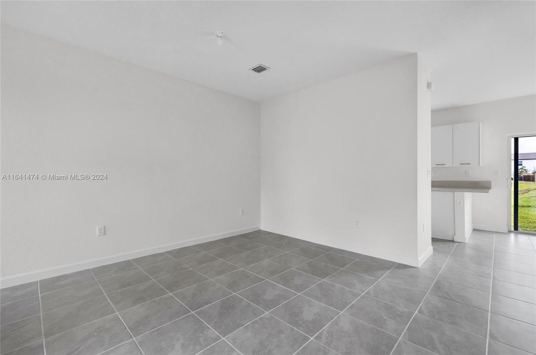 Active With Contract: $3,200 (3 beds, 2 baths, 0 Square Feet)