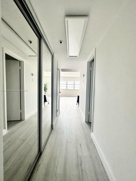 For Rent: $2,200 (0 beds, 1 baths, 545 Square Feet)