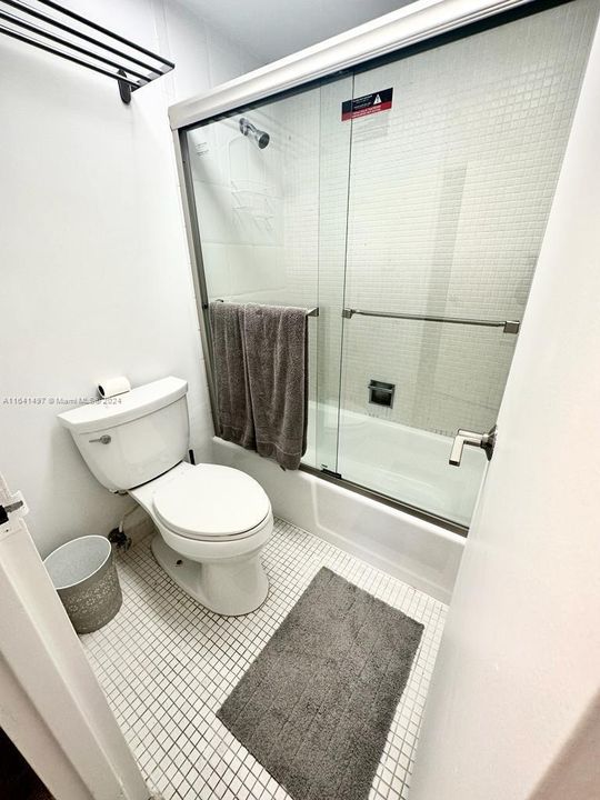 For Rent: $2,200 (0 beds, 1 baths, 545 Square Feet)