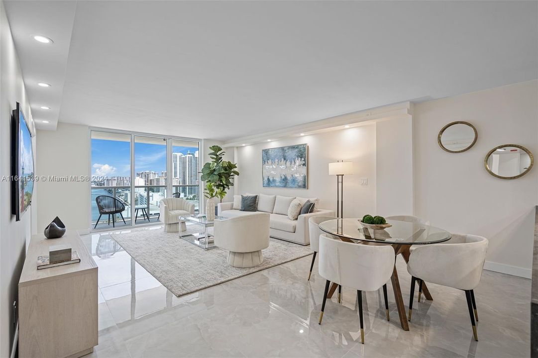 Recently Sold: $595,000 (2 beds, 2 baths, 1270 Square Feet)