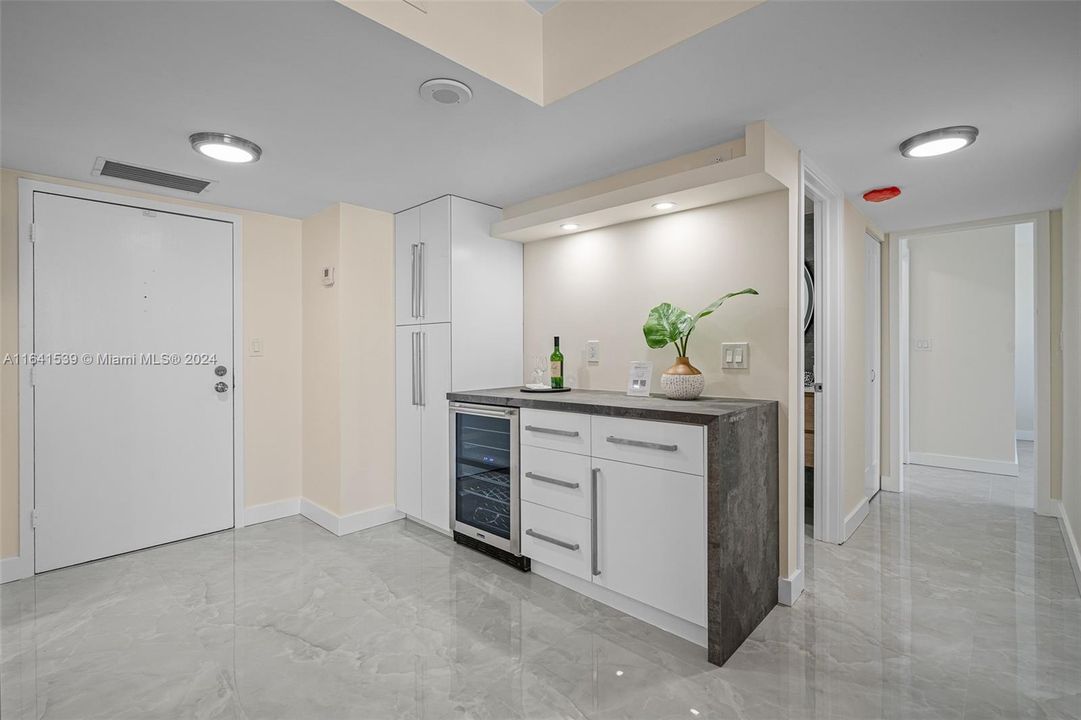 Recently Sold: $595,000 (2 beds, 2 baths, 1270 Square Feet)