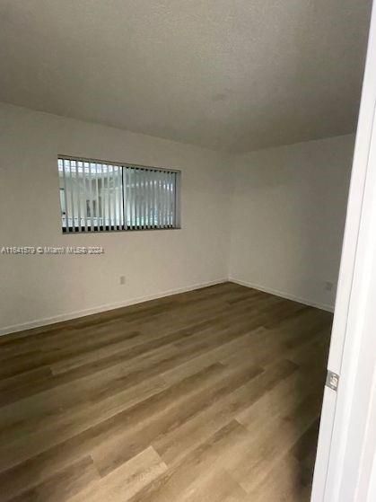 Active With Contract: $2,200 (2 beds, 2 baths, 1030 Square Feet)