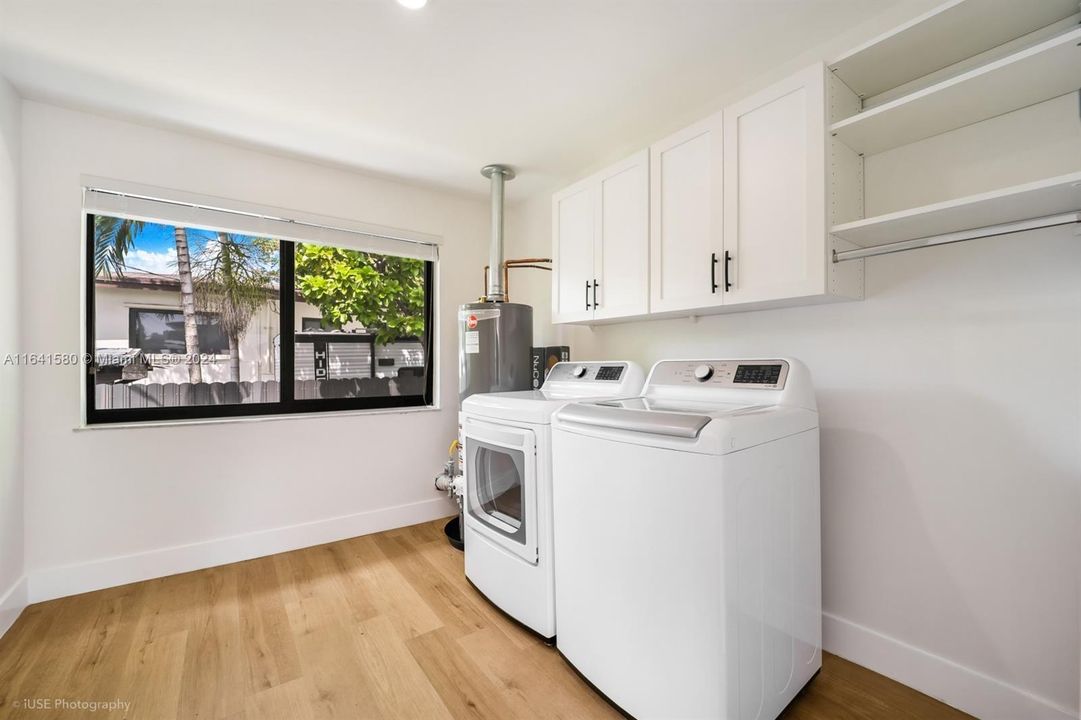 Recently Rented: $5,150 (3 beds, 2 baths, 1432 Square Feet)