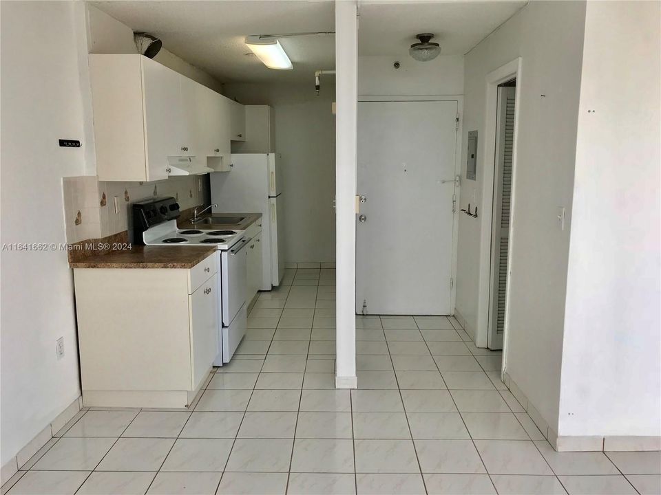 Activo con contrato: $347,000 (1 camas, 1 baños, 550 Pies cuadrados)