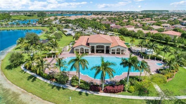 Main Clubhouse and Pool