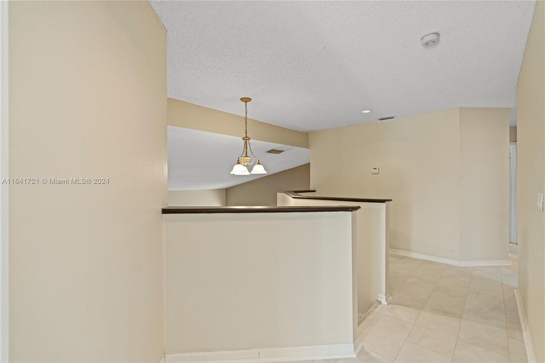 Recently Rented: $4,500 (4 beds, 3 baths, 2587 Square Feet)