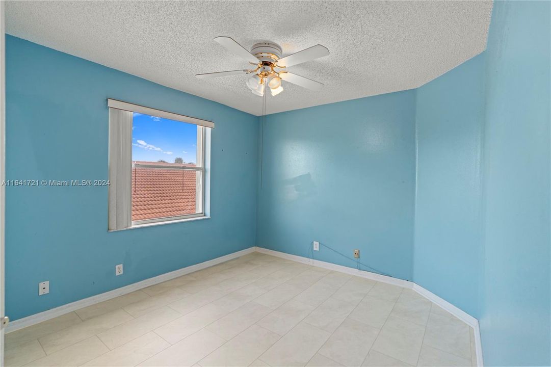 Recently Rented: $4,500 (4 beds, 3 baths, 2587 Square Feet)