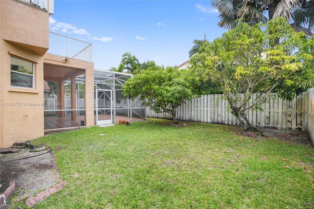 Recently Rented: $4,500 (4 beds, 3 baths, 2587 Square Feet)