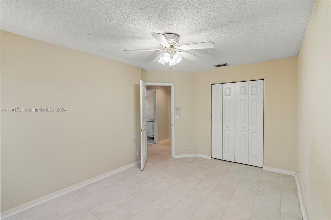 Recently Rented: $4,500 (4 beds, 3 baths, 2587 Square Feet)