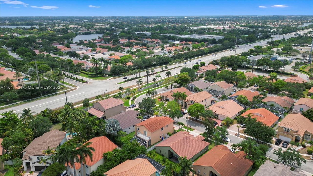 Recently Rented: $4,500 (4 beds, 3 baths, 2587 Square Feet)