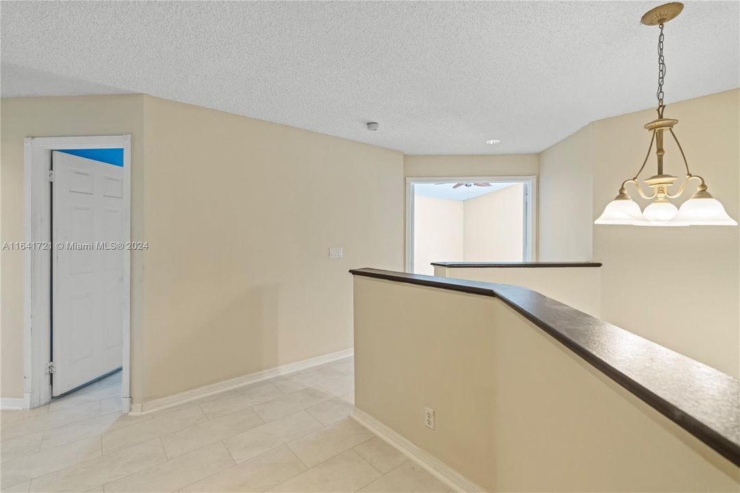 Recently Rented: $4,500 (4 beds, 3 baths, 2587 Square Feet)