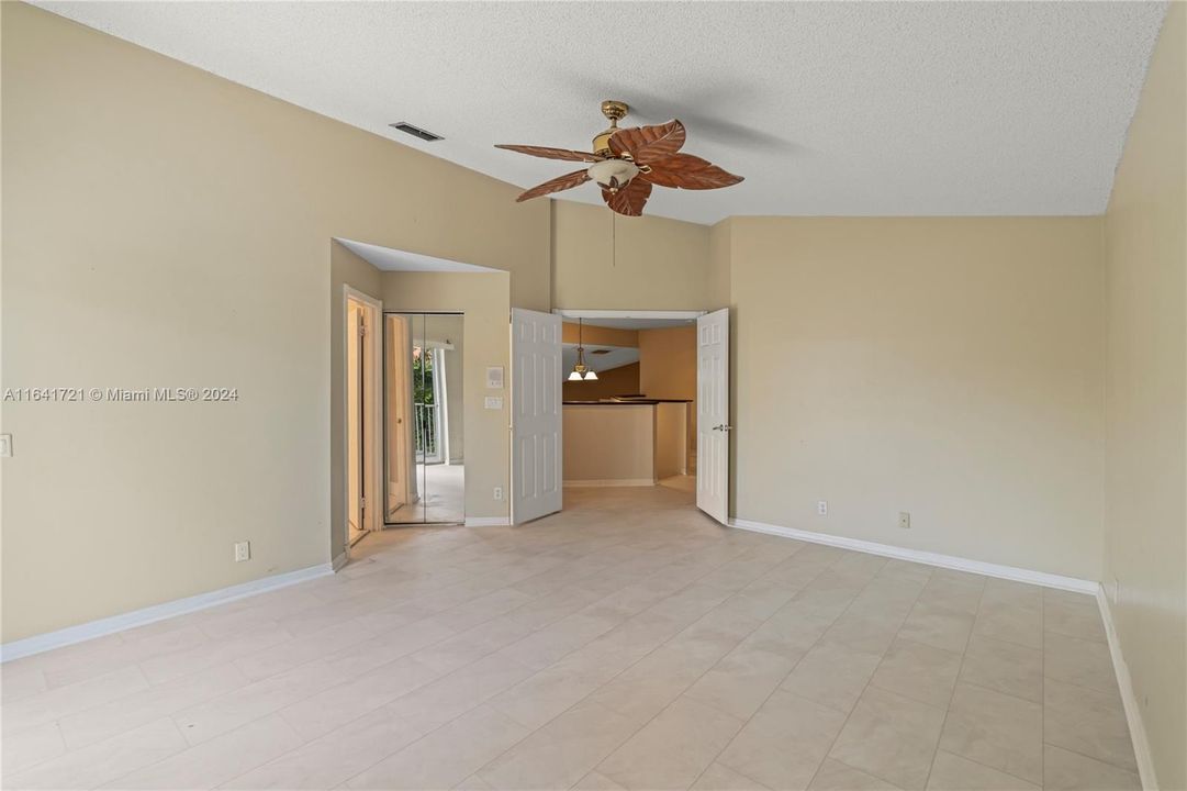 Recently Rented: $4,500 (4 beds, 3 baths, 2587 Square Feet)