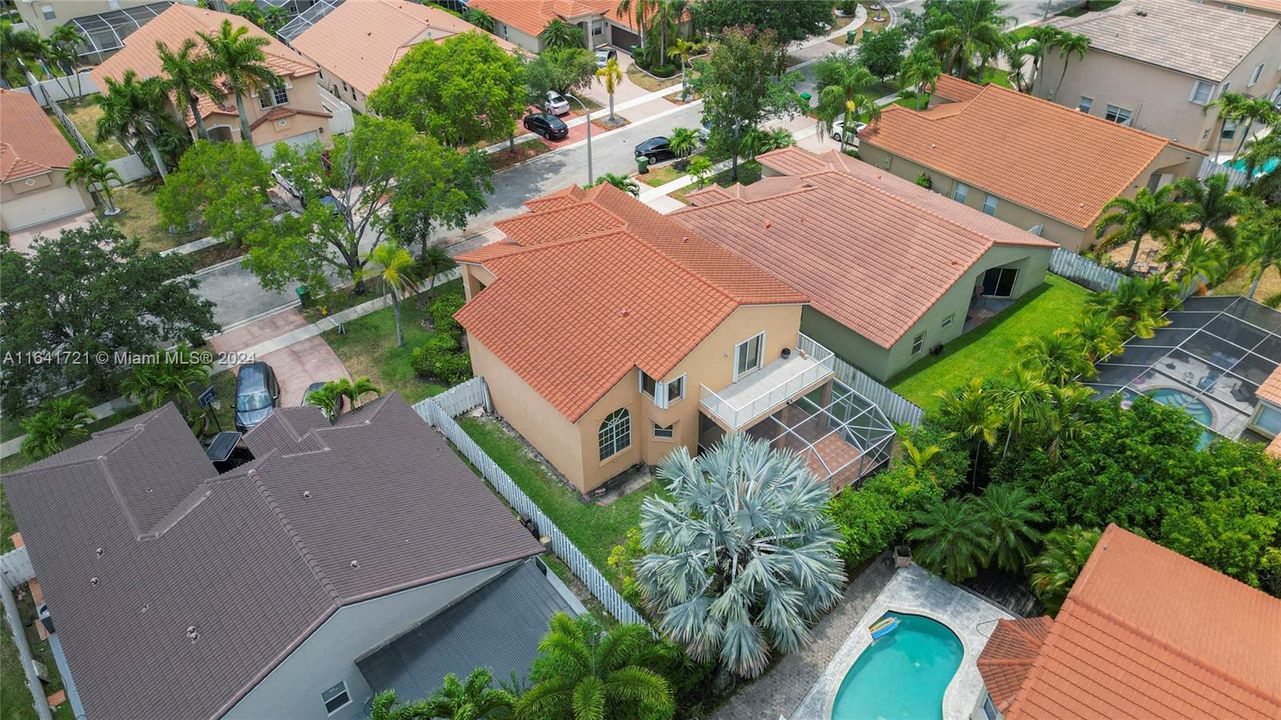 Recently Rented: $4,500 (4 beds, 3 baths, 2587 Square Feet)