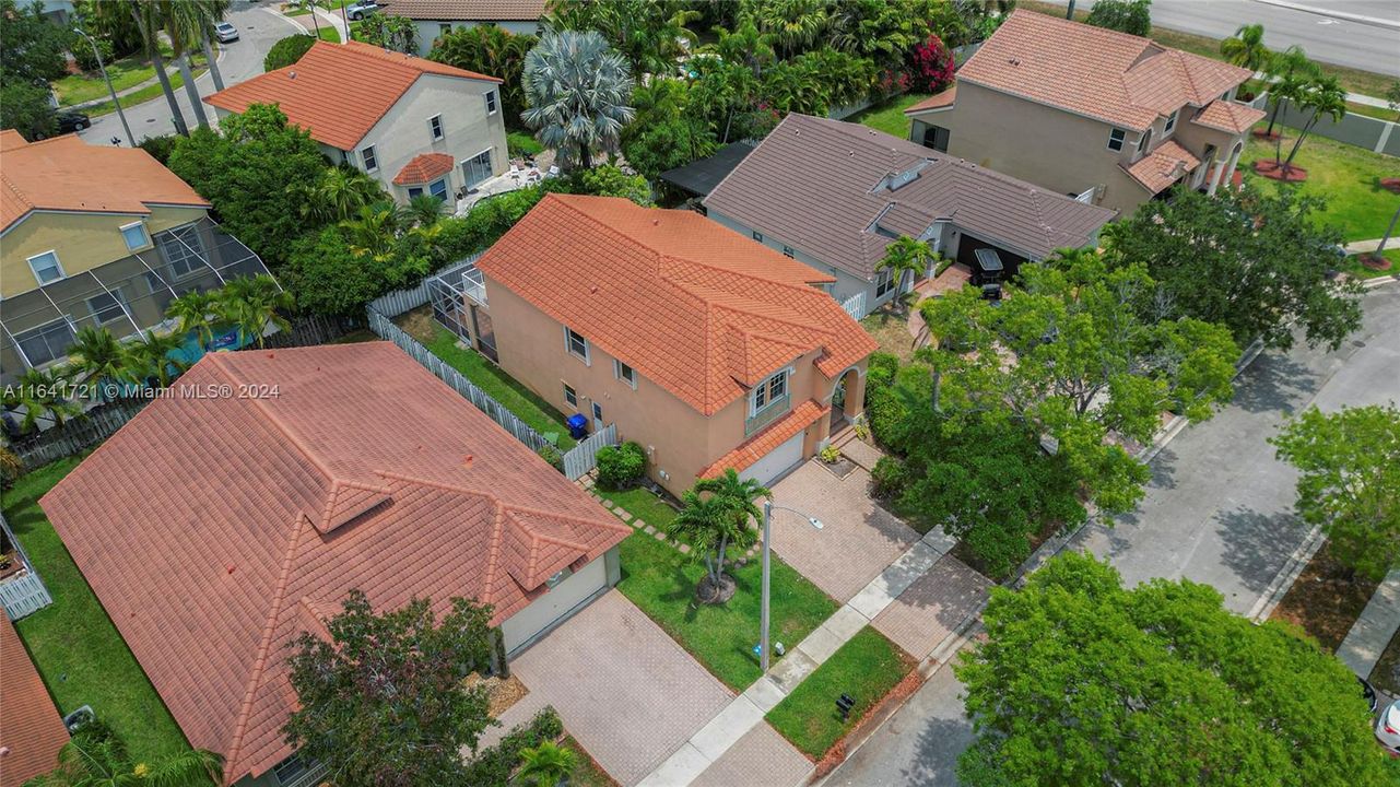 Recently Rented: $4,500 (4 beds, 3 baths, 2587 Square Feet)