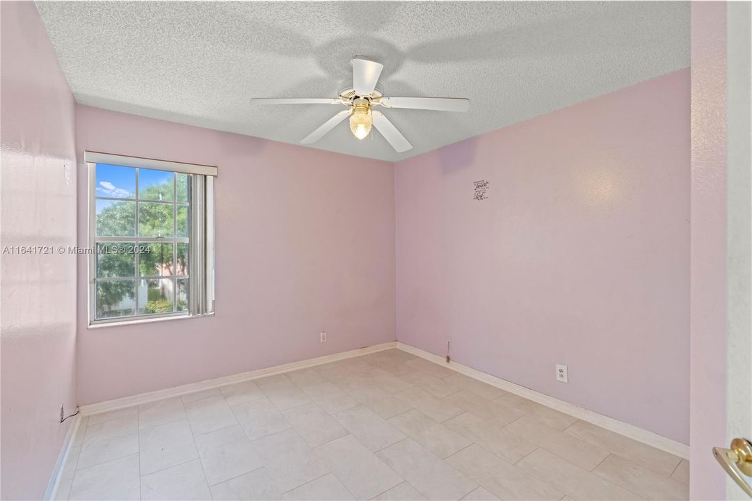 Recently Rented: $4,500 (4 beds, 3 baths, 2587 Square Feet)