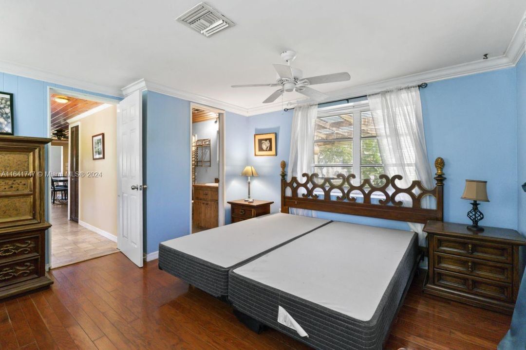 Недавно продано: $293,000 (2 спален, 3 ванн, 1506 Квадратных фут)