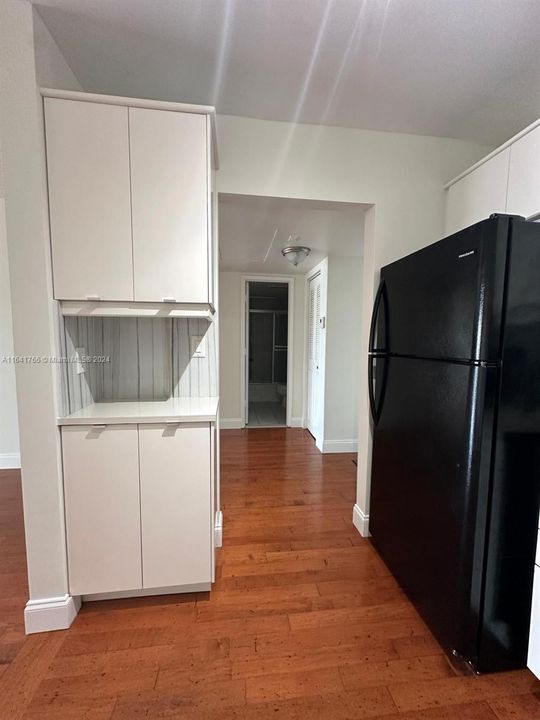 For Sale: $162,500 (1 beds, 1 baths, 675 Square Feet)