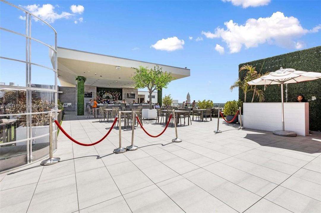 Recently Sold: $450,000 (2 beds, 1 baths, 822 Square Feet)