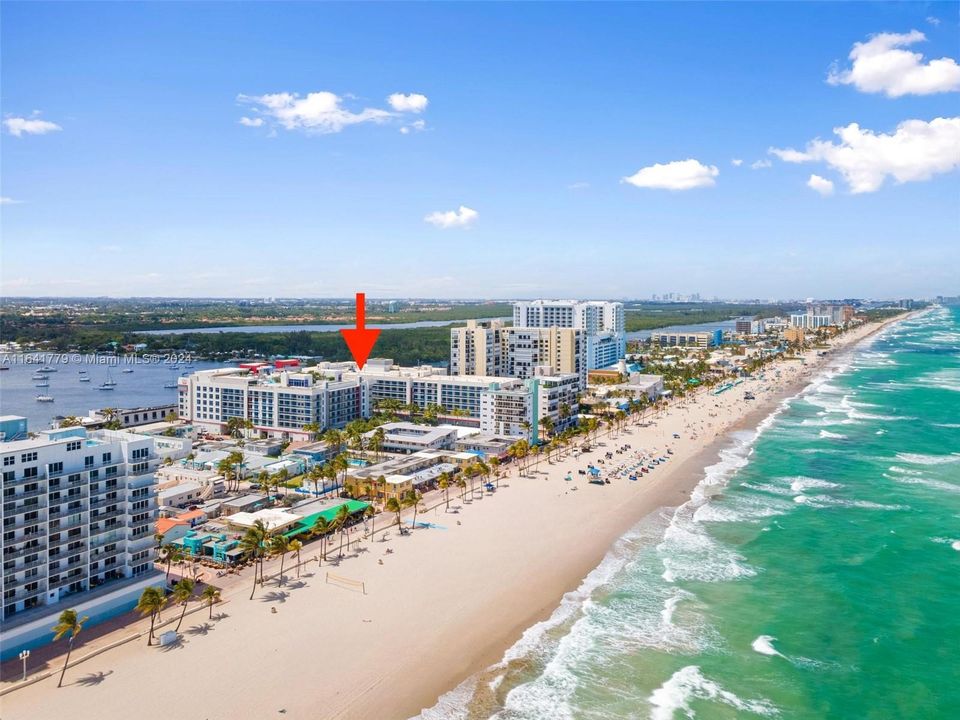 Recently Sold: $450,000 (2 beds, 1 baths, 822 Square Feet)