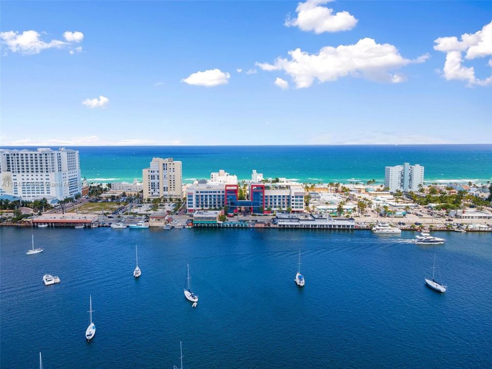 Recently Sold: $450,000 (2 beds, 1 baths, 822 Square Feet)