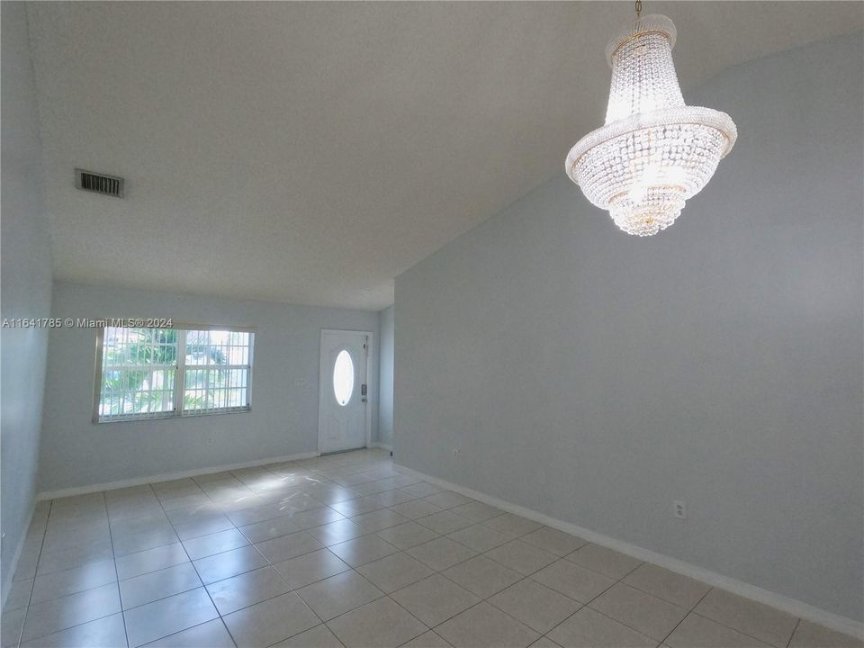 Active With Contract: $3,500 (4 beds, 2 baths, 1800 Square Feet)