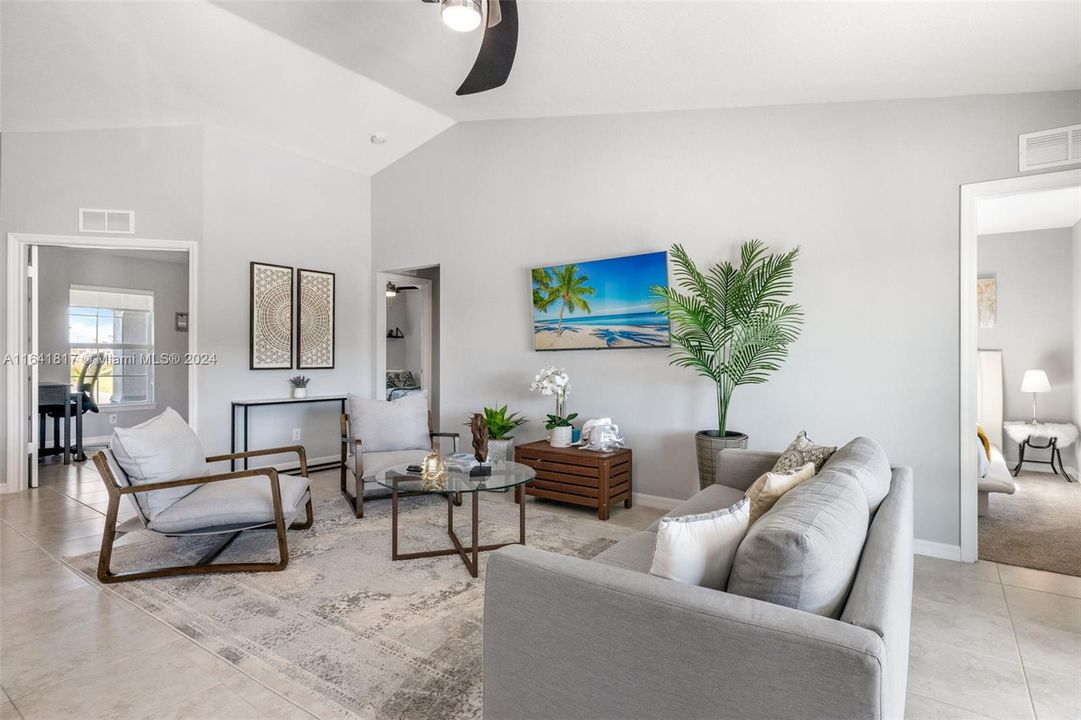 Recently Rented: $2,980 (3 beds, 2 baths, 1550 Square Feet)