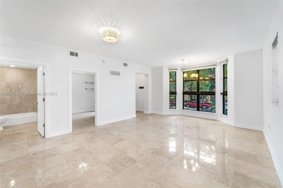 Recently Sold: $985,000 (3 beds, 3 baths, 1664 Square Feet)