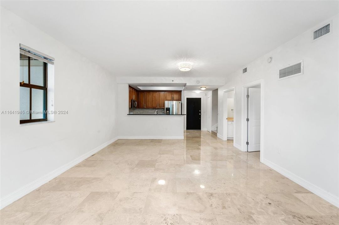 Recently Sold: $985,000 (3 beds, 3 baths, 1664 Square Feet)