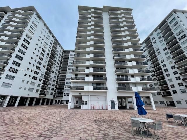 En Venta: $350,000 (1 camas, 1 baños, 1063 Pies cuadrados)