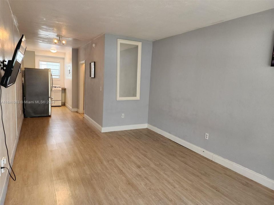 最近租的: $1,550 (0 贝兹, 1 浴室, 402 平方英尺)