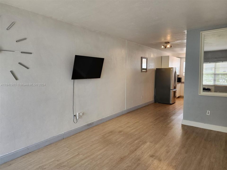 最近租的: $1,550 (0 贝兹, 1 浴室, 402 平方英尺)