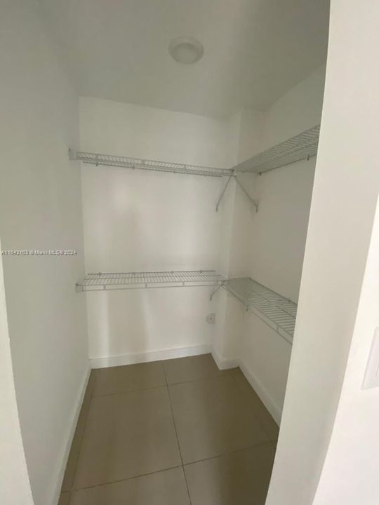 Recently Rented: $2,650 (3 beds, 2 baths, 1240 Square Feet)