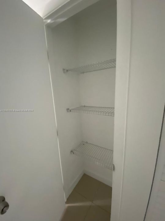 Recently Rented: $2,650 (3 beds, 2 baths, 1240 Square Feet)