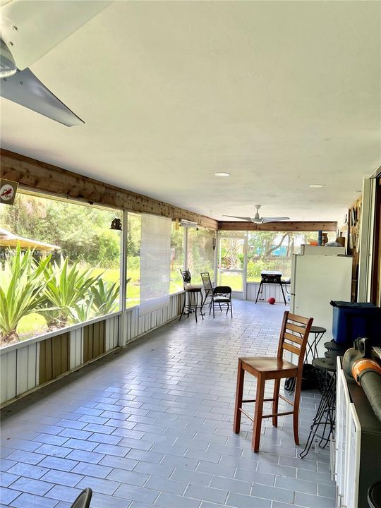 En Venta: $399,900 (3 camas, 2 baños, 2080 Pies cuadrados)