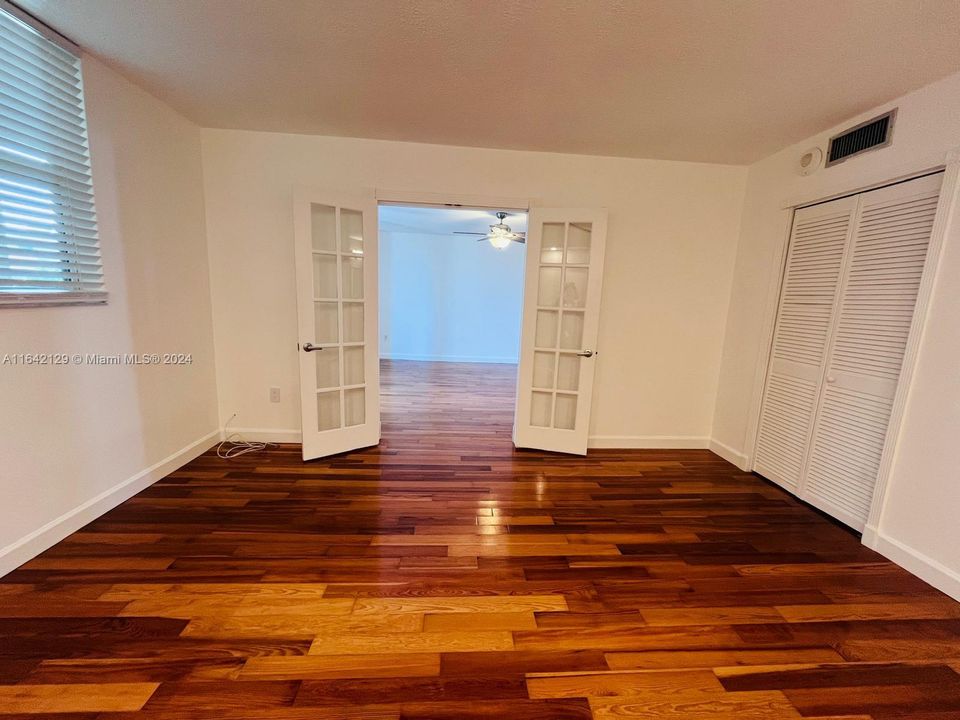 Recently Rented: $2,200 (1 beds, 1 baths, 794 Square Feet)