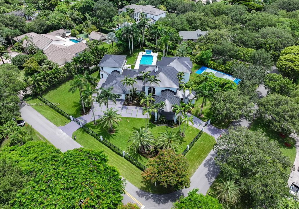 For Sale: $6,800,000 (7 beds, 8 baths, 7778 Square Feet)