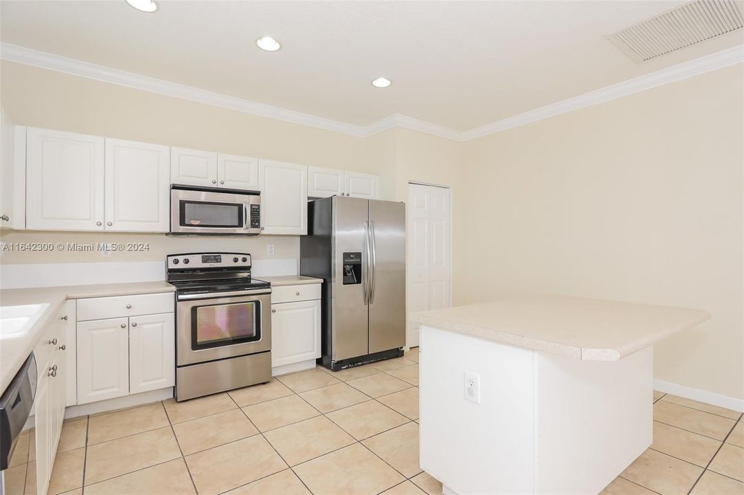 Active With Contract: $3,140 (4 beds, 2 baths, 2429 Square Feet)