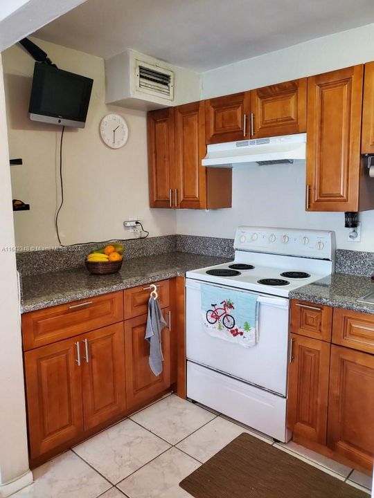 En Venta: $179,000 (2 camas, 1 baños, 773 Pies cuadrados)