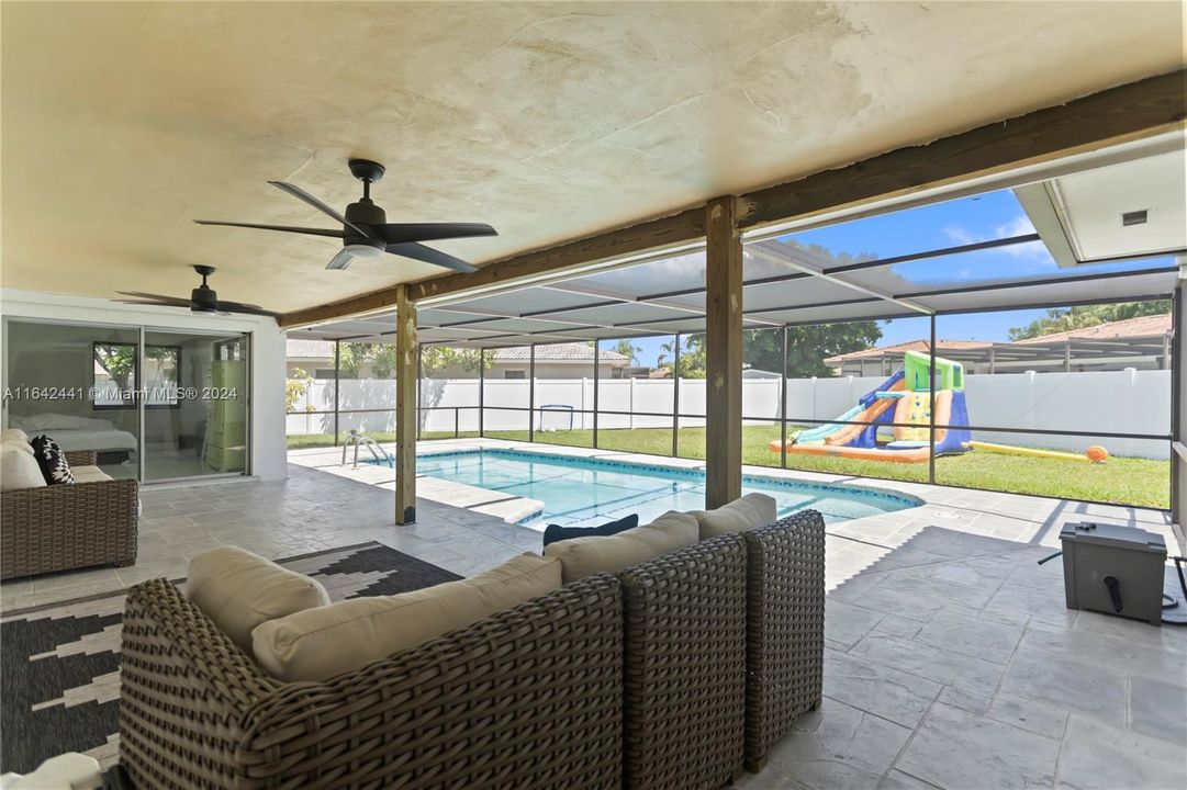 Active With Contract: $5,500 (4 beds, 3 baths, 2320 Square Feet)