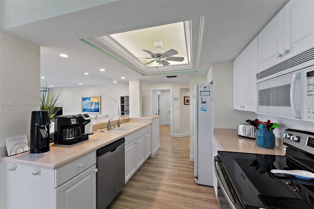 Recently Sold: $825,000 (2 beds, 2 baths, 1400 Square Feet)