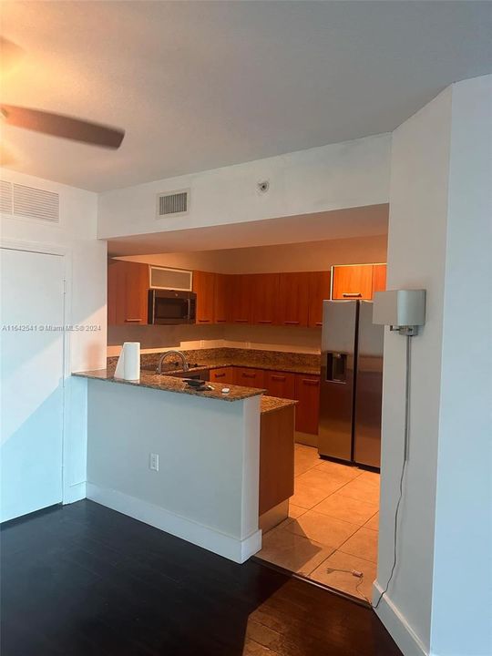 Recently Rented: $2,250 (1 beds, 1 baths, 797 Square Feet)