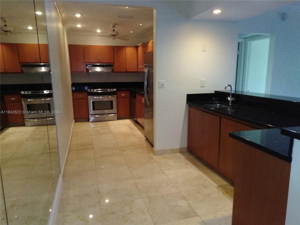 wet bar area, extended counter