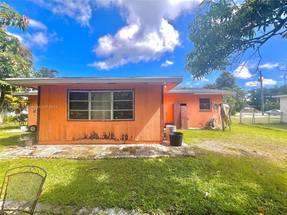 For Sale: $199,900 (2 beds, 1 baths, 0 Square Feet)