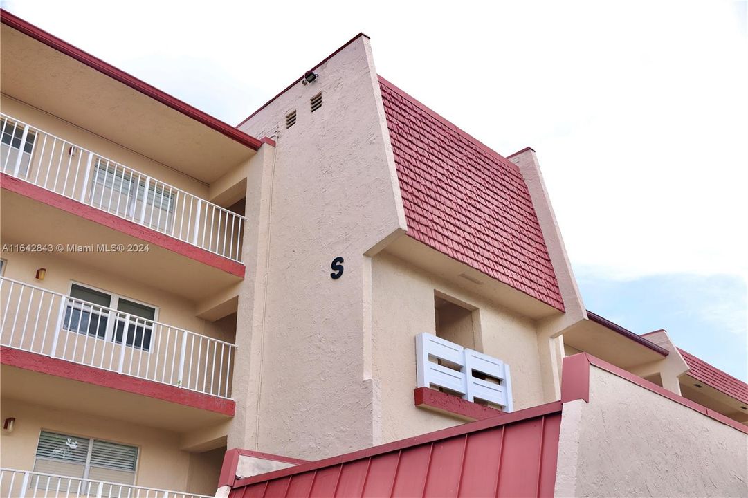 Недавно арендовано: $1,495 (2 спален, 2 ванн, 930 Квадратных фут)